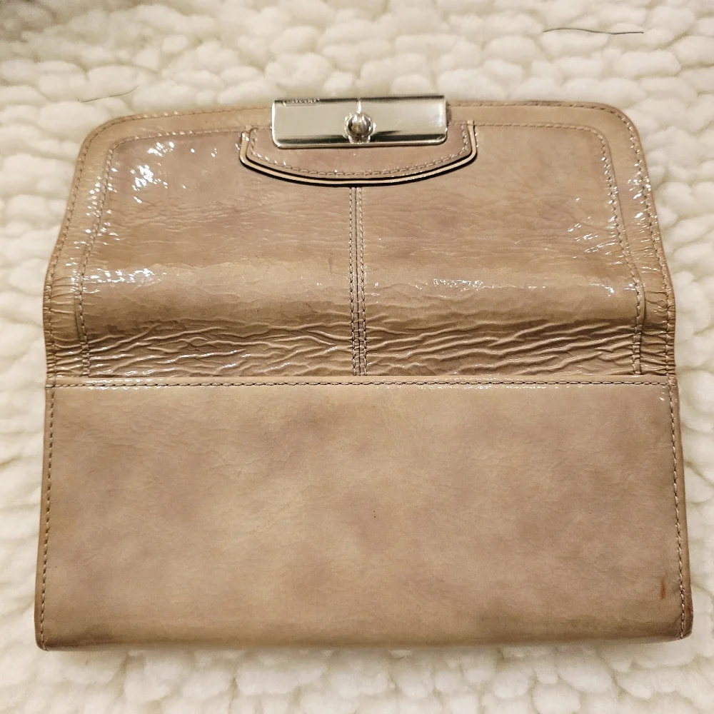 Vintage Coach Patent Leather Wallet
